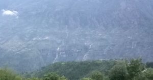 पर्यटकीय गन्तव्य बनेको रसुवाको भाङ्गे झरना